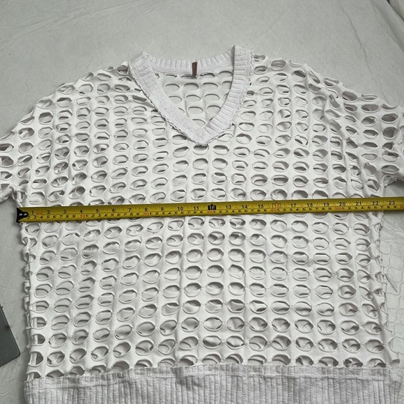 Pete Made In America white open weave v-neck top - Picture 7 of 9